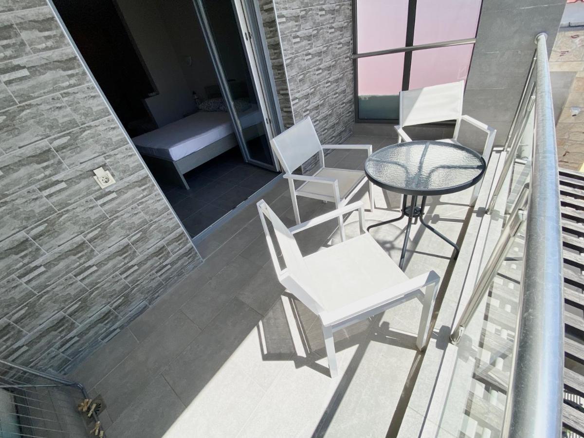 EllinFos ApartHotel Chaniotis Exterior foto